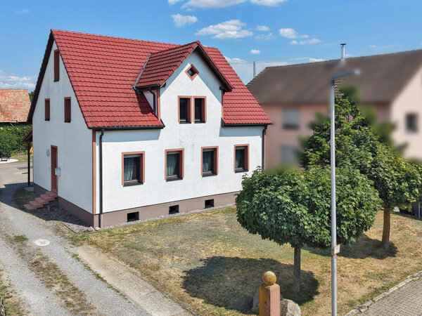 Gepflegtes Einfamilienhaus mit großem Garten, Terrasse und flexiblem Rauman...