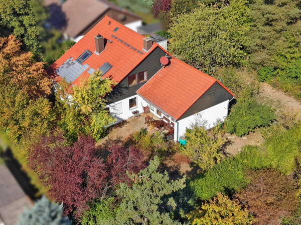 Perfekt für die Familie! Vielseitiges Eigenheim mit tollem Garten und Garag...