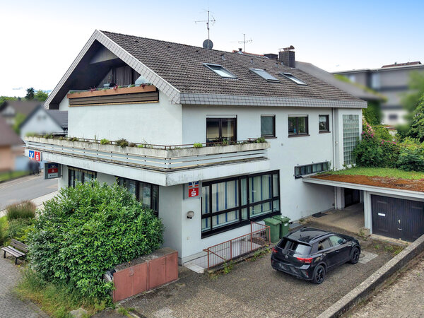 Wohnung mit Freiraum: 3 Zimmer und großer Balkon