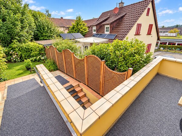 Klein, charmant, ganz viel Zuhause – Doppelhaushälfte mit Garten