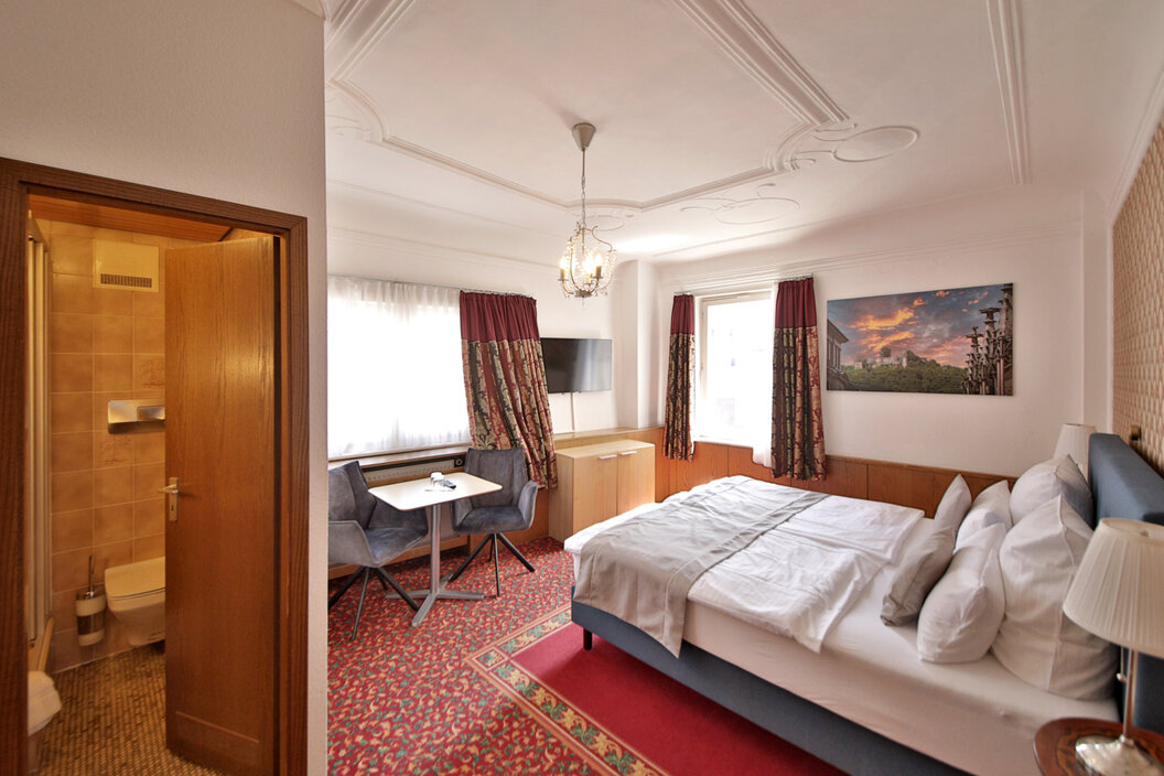 Hotelzimmer im 1. OG