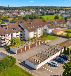 Garagen und Stellplätze
