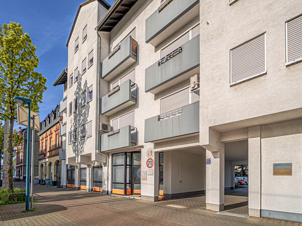 Perfekte Dachgeschosswohnung mit Stellplatz