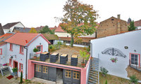Blick auf Secco-Hütte mit Kulturgarten